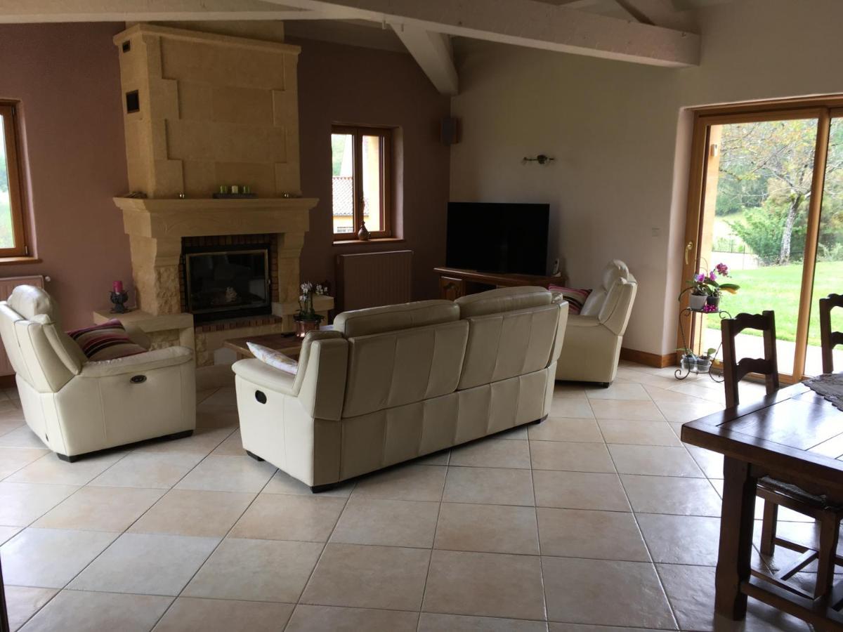 Chez Bernadette Et Victor Bed & Breakfast Витрак Екстериор снимка