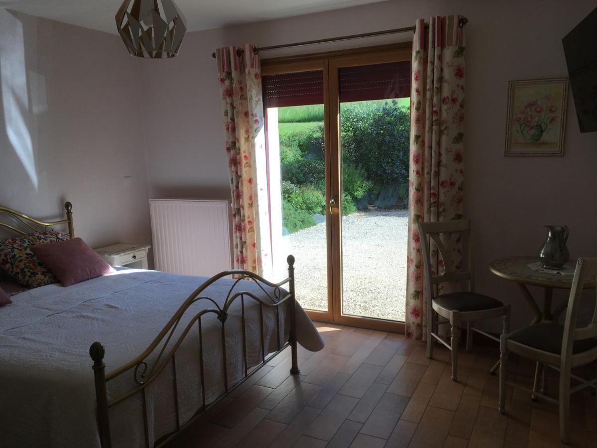 Chez Bernadette Et Victor Bed & Breakfast Витрак Екстериор снимка